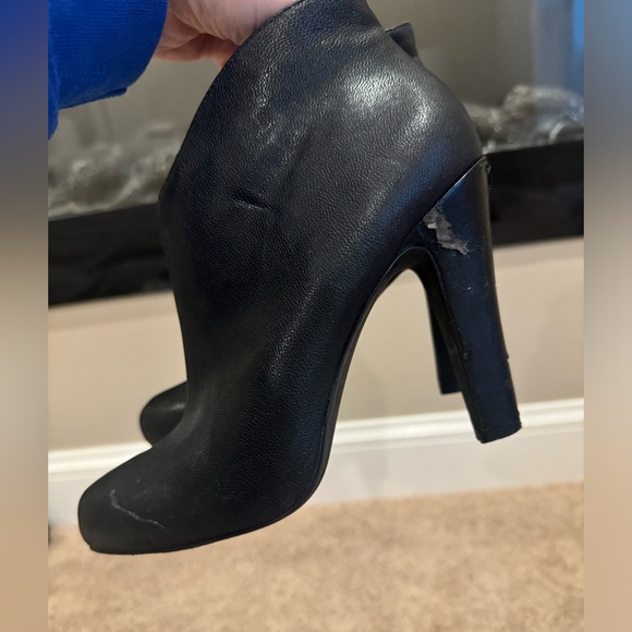 Fair condition - Jessica Simpson Booties - Size 7 - Picture 3 of 10